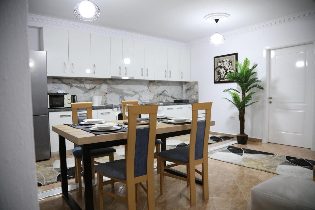Daily Rent Apartment City Center Elbasan 6 מראה חיצוני תמונה
