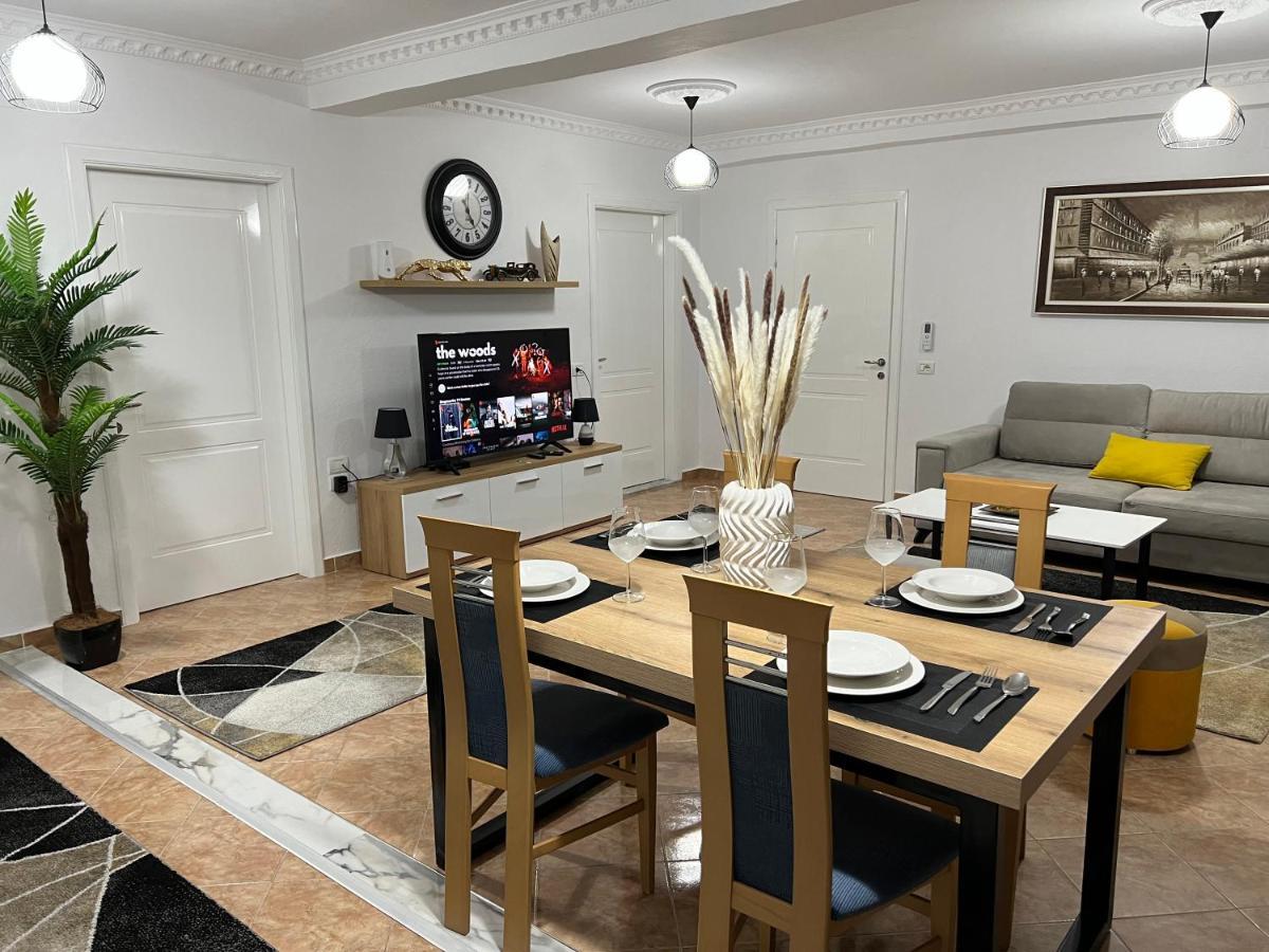 Daily Rent Apartment City Center Elbasan 6 מראה חיצוני תמונה