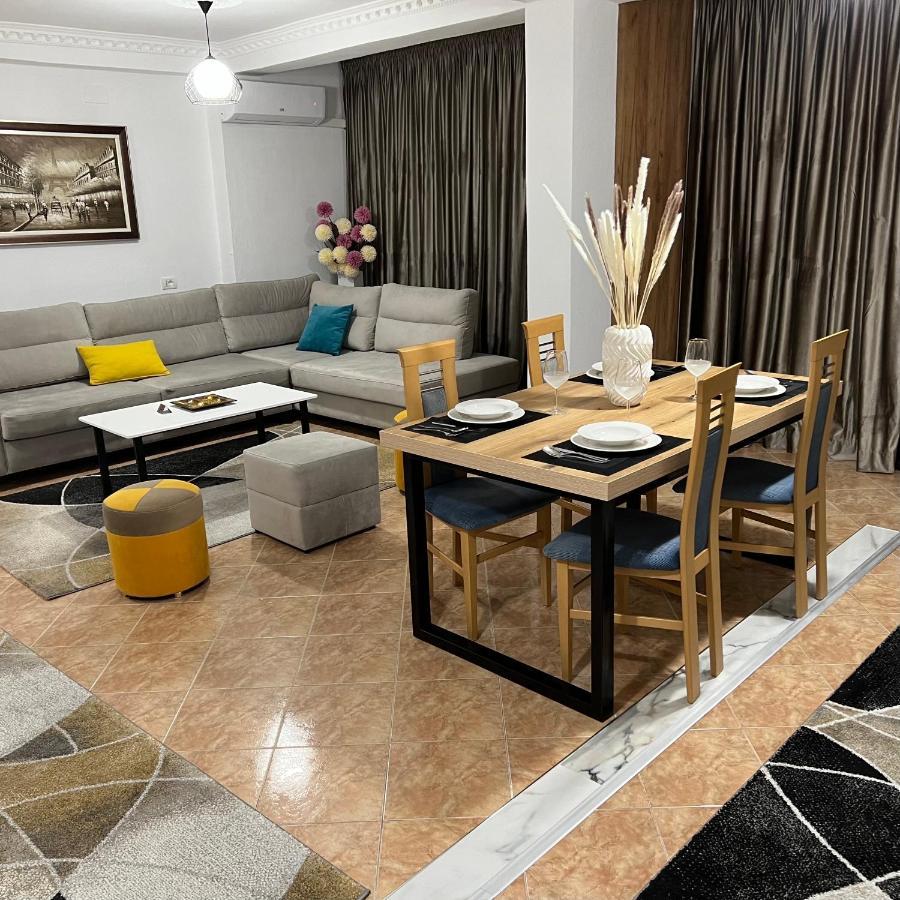 Daily Rent Apartment City Center Elbasan 6 מראה חיצוני תמונה